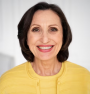 close-up-smiley-senior-woman_23-2149148617